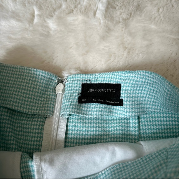 Urban outfitter size s light blue/mint green and white houndstooth mini skirt - Picture 3 of 6